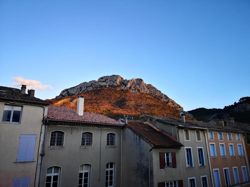 Hotel Les Arcades Le Lion D'or Buis-les-Baronnies