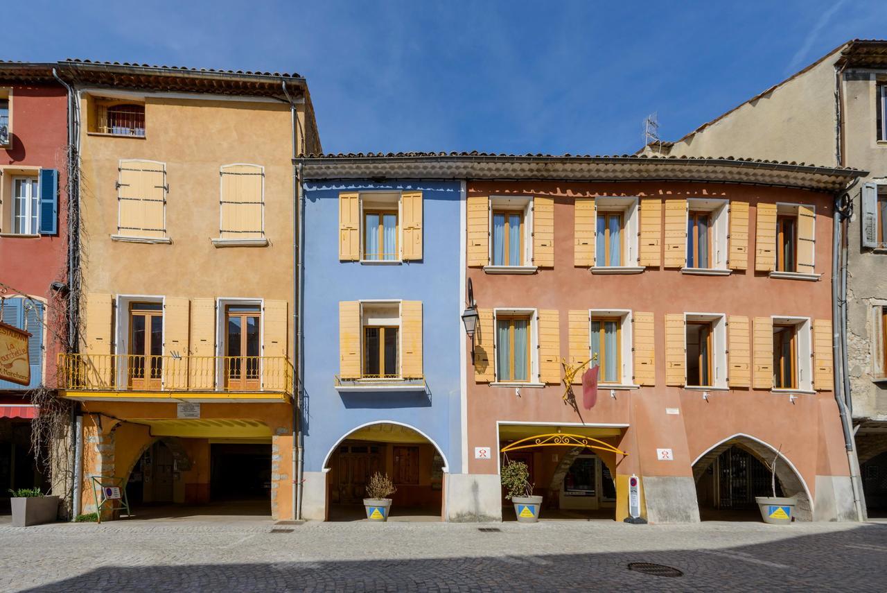 Les Arcades Le Lion D'or Buis-les-Baronnies